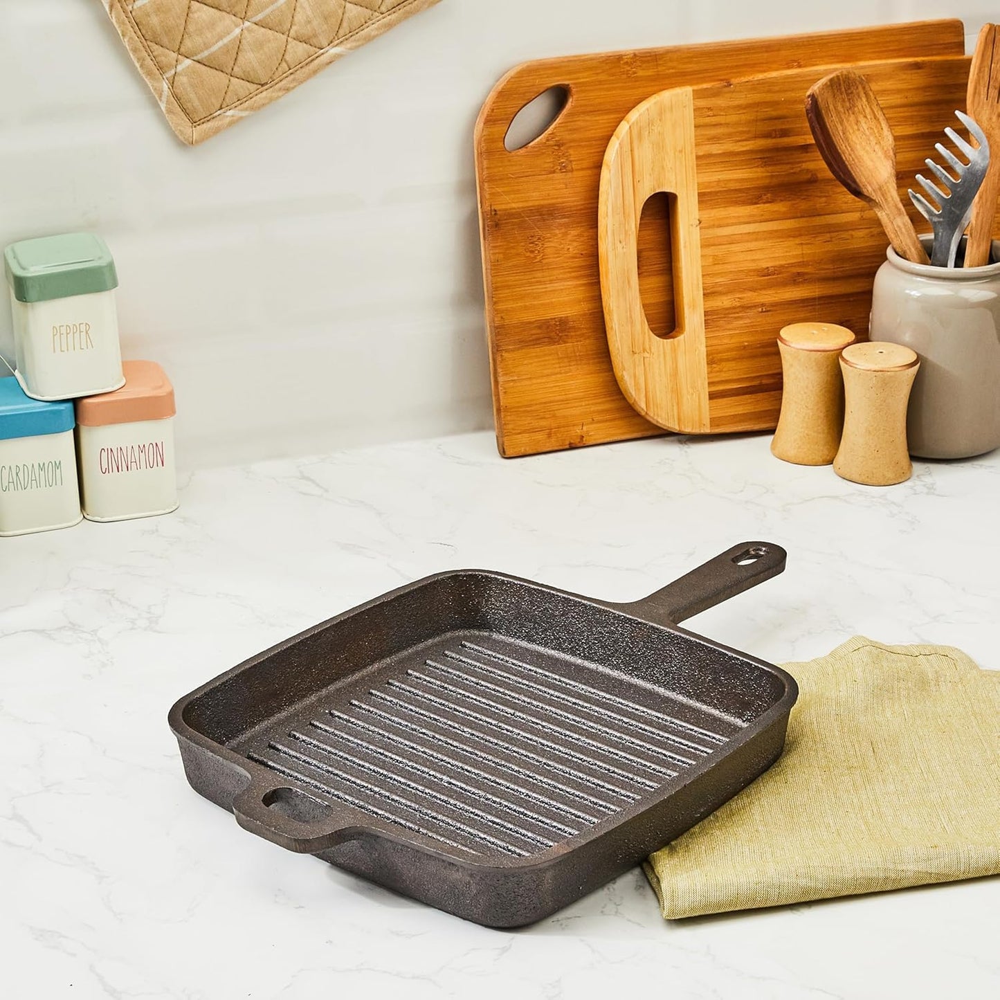 Cast Iron Grill Pan with Long Handle – 9.8-Inch